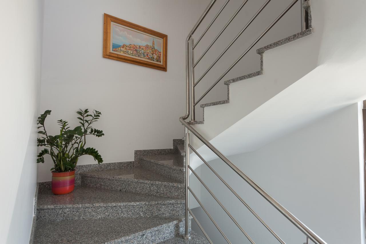 Apartments Alice Rovinj Exterior photo