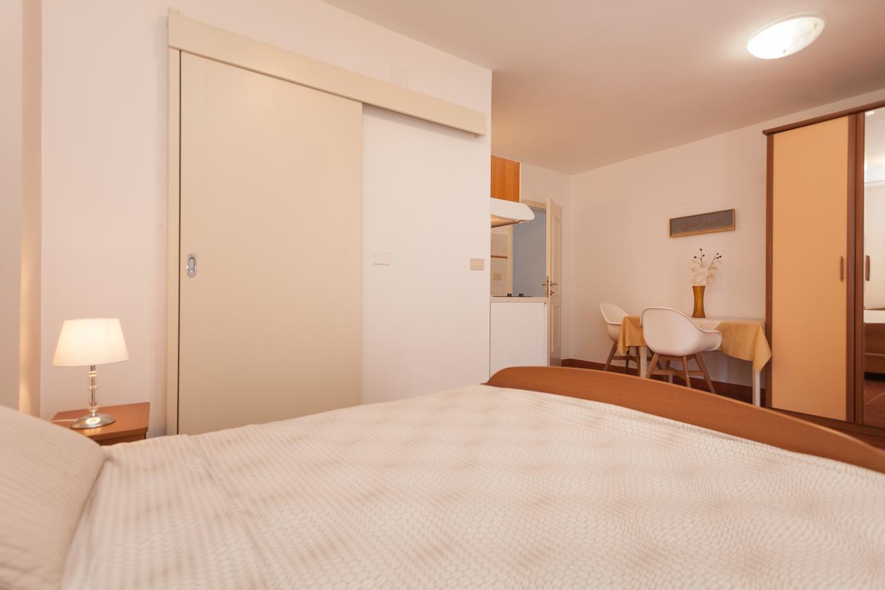 Apartments Alice Rovinj Exterior photo